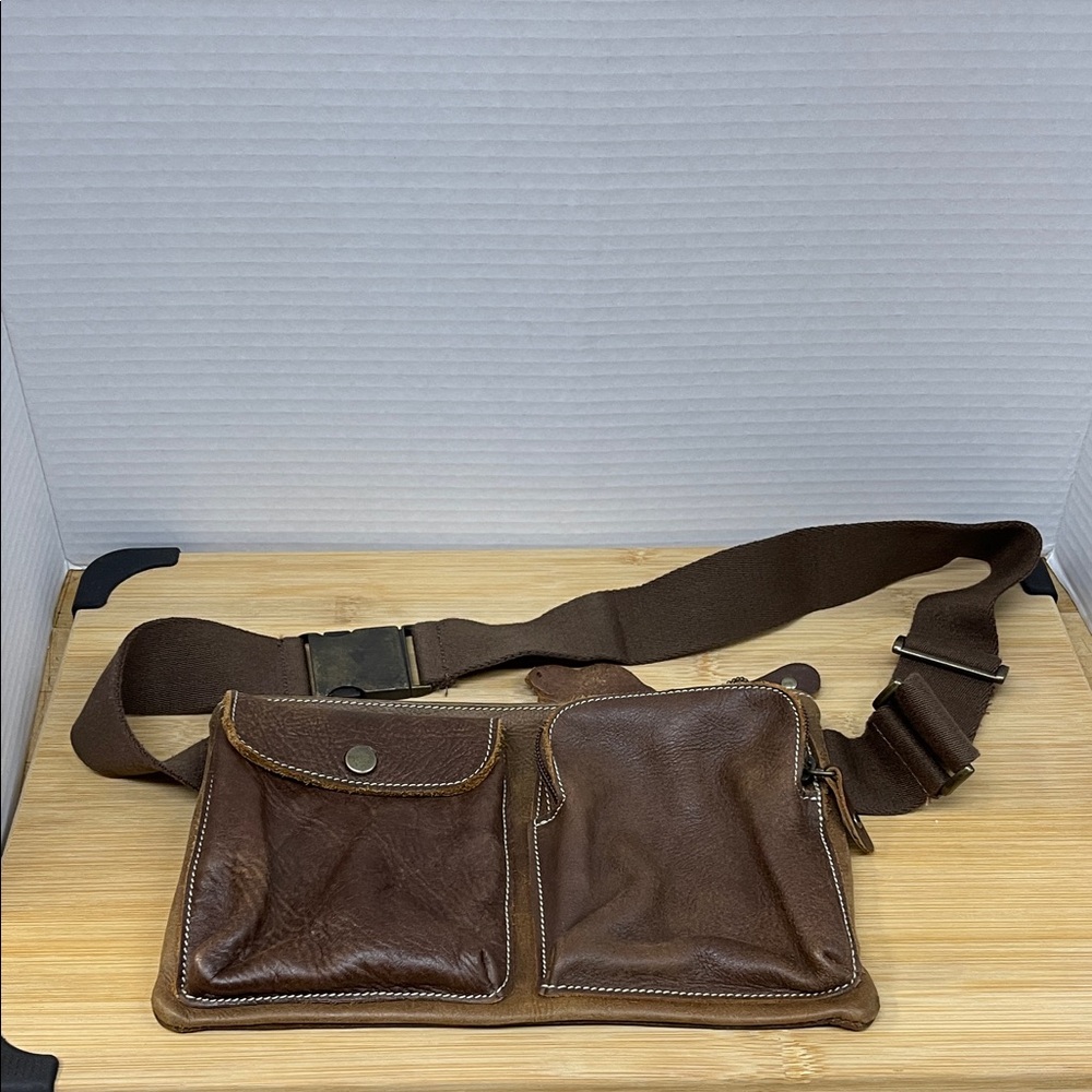 Roots Bum Bag Vintage